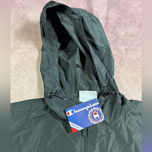 Niagara University Purple Eagles Champion Hooded Windbreaker 1/4 Zip Sz Medium - Picture 3 of 11